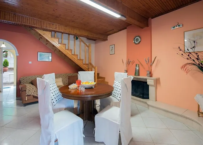 Pado's House, Corfu * Valanio